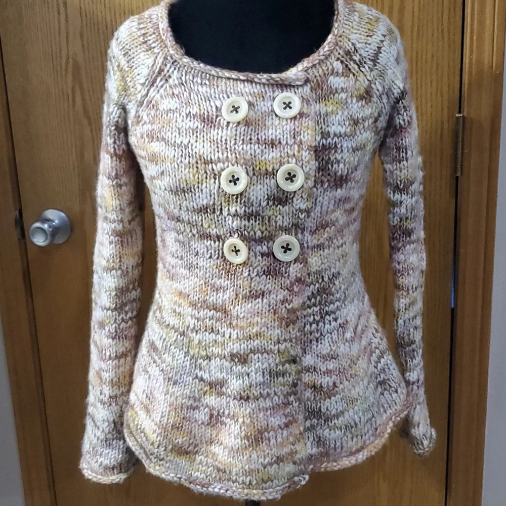 Sleeping on snow anthropologie variegated tan yellow cream bulking knit cardigan